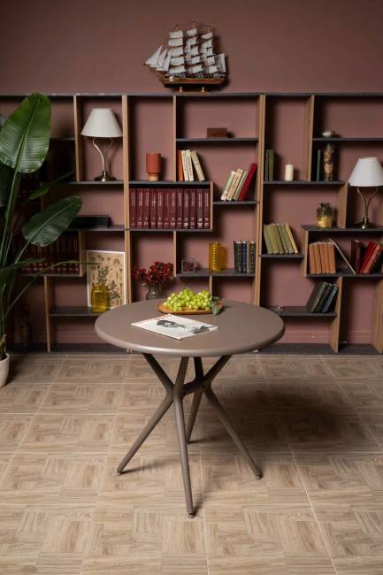 Пластиковый стол TOM в цвете капучино Пластиковый стол TOM в цвете капучино