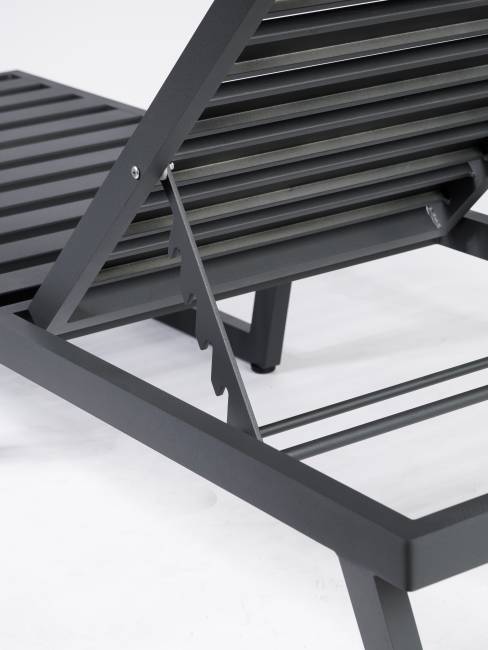 Шезлонг-лежак из алюминия с матрасиком G501.0E04 Шезлонг-лежак из алюминия с матрасиком G501.0E04