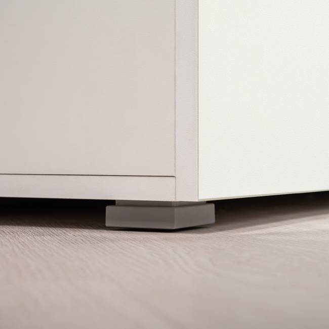 Обувница с пеналом для одежды и двумя вешалками Октава цвет белый шагрень/серый графит/дуб крафт золотой