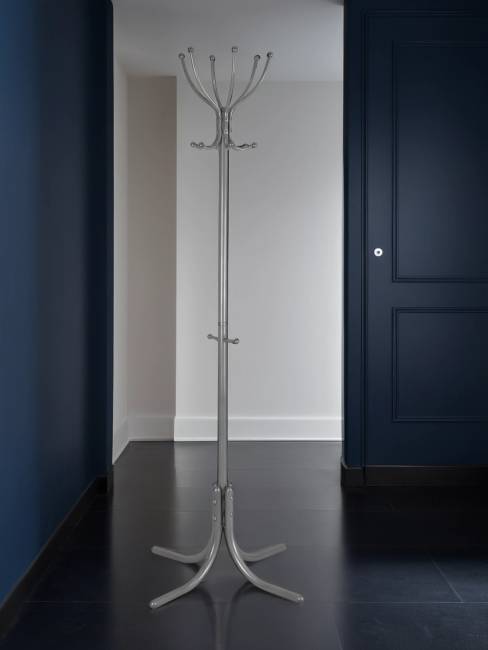 Вешалка напольная М 6 металлик